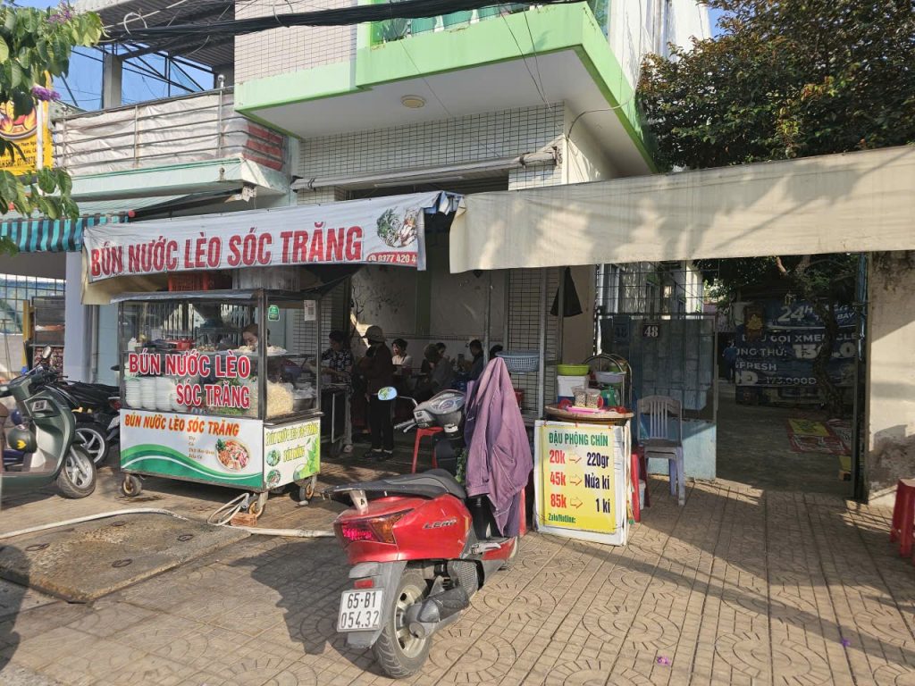 Bún nước lèo Sóc Trăng tại thành phố Cần Thơ đường Phạm Ngũ Lão, Phường Ninh Kiều