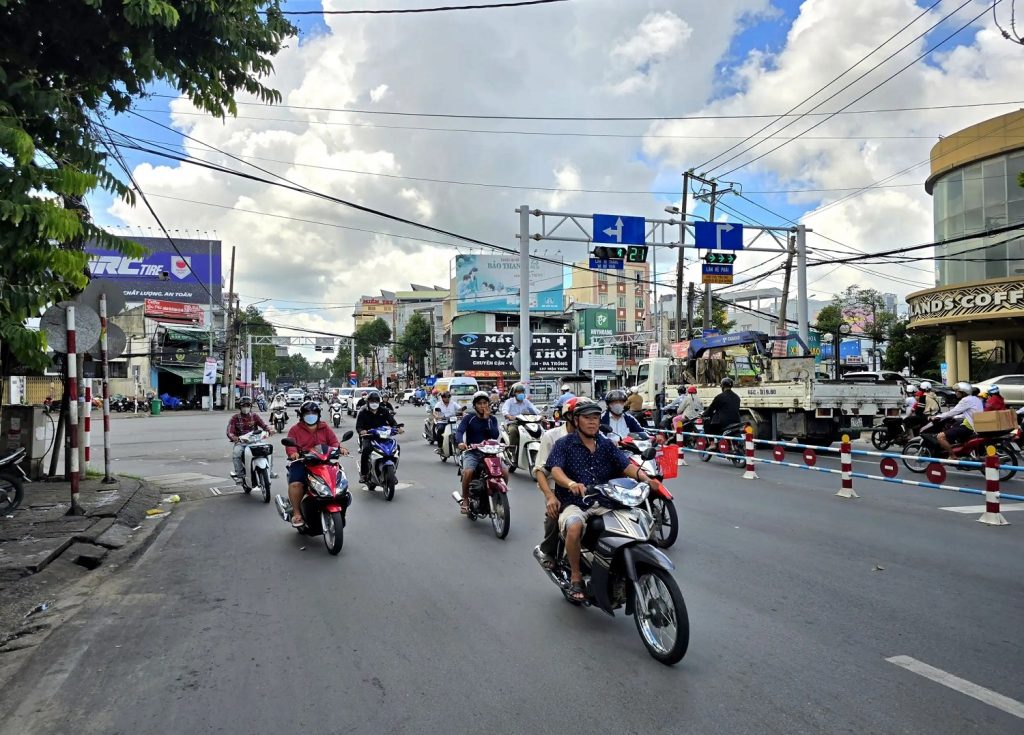 Nút giao đường Trần Hưng Đạo và Mậu Thân và 3/2 - Cần Thơ Hôm Nay