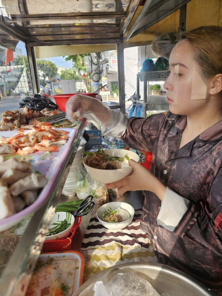 Bún nước lèo Sóc Trăng đường Phạm Ngũ Lão, Ninh Kiều, Cần Thơ