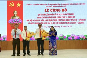 Lễ công bố Cờ Đỏ là xã an toàn khu Cần Thơ - Nhịp sống Cần Thơ Hôm Nay